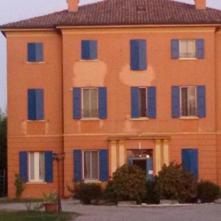 Locanda Andrea Da Carlo Carpi Luaran gambar